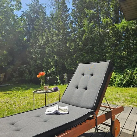 Black Walnut House With Indoor Outdoor Fireplace Villa Izvoarele (Prahova)